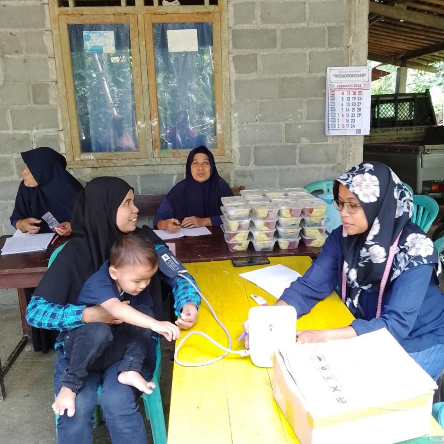Pemantauan Kesehatan Keluarga Balita dengan Posyandu